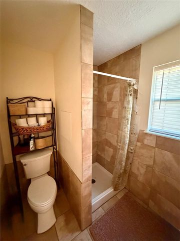 1201 N Heron Drive, Seabrook, TX 77586