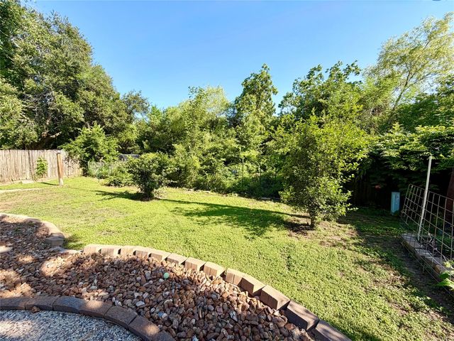 1201 N Heron Drive, Seabrook, TX 77586
