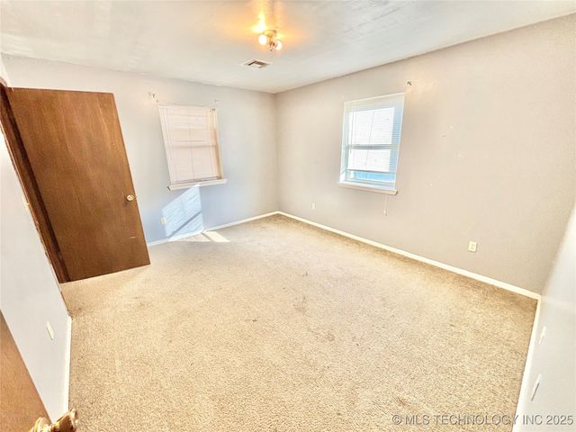 1000 N Bermuda Drive, Stigler, OK 74462