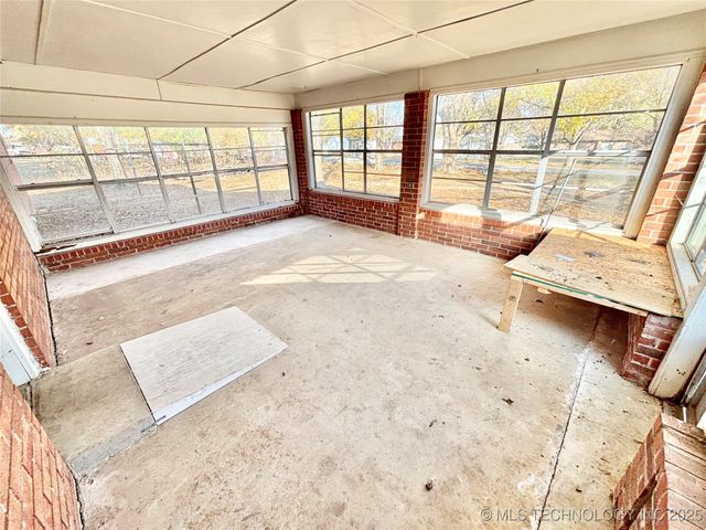 1000 N Bermuda Drive, Stigler, OK 74462