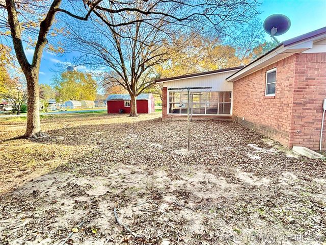 1000 N Bermuda Drive, Stigler, OK 74462