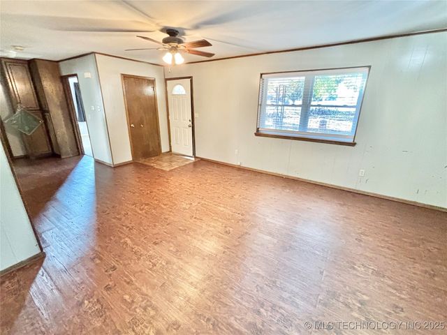 1000 N Bermuda Drive, Stigler, OK 74462