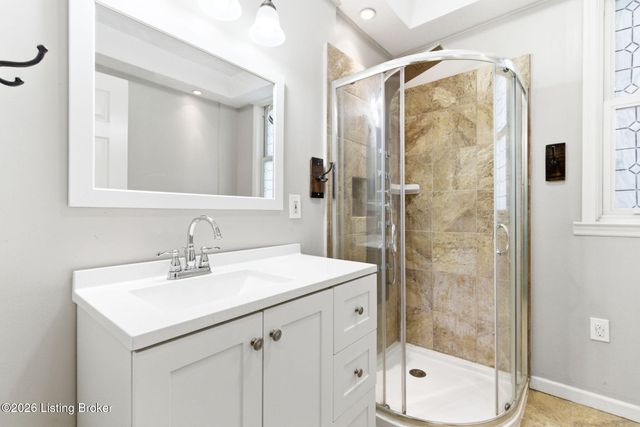 2613 S 5th St, Louisville, KY 40208