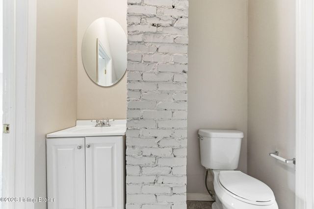 2613 S 5th St, Louisville, KY 40208