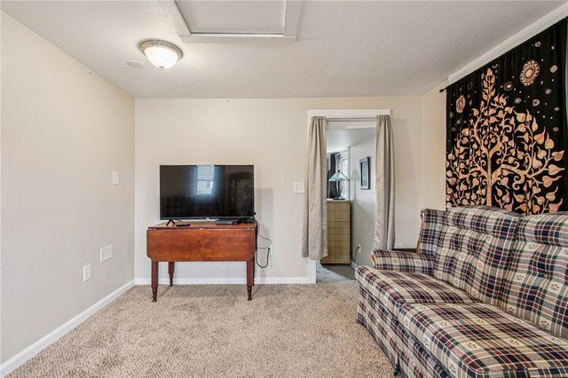 256 Breezeway Drive, Irondequoit, NY 14622