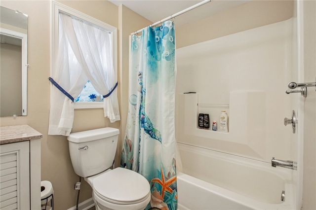 256 Breezeway Drive, Irondequoit, NY 14622