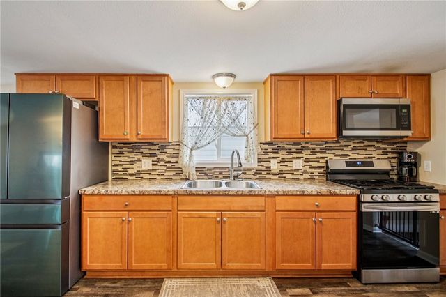 256 Breezeway Drive, Irondequoit, NY 14622