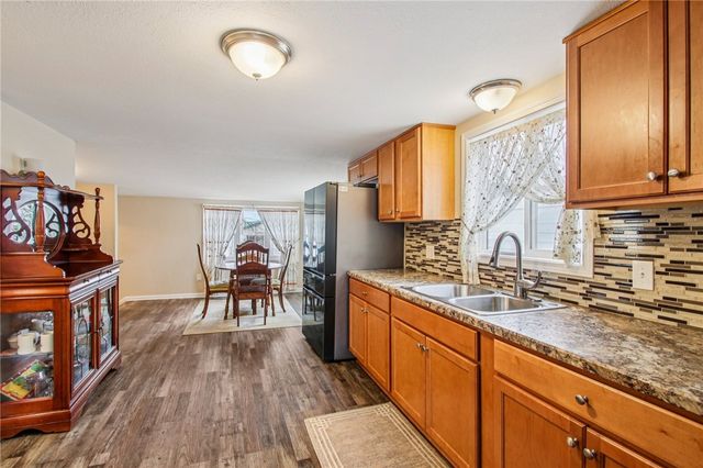 256 Breezeway Drive, Irondequoit, NY 14622