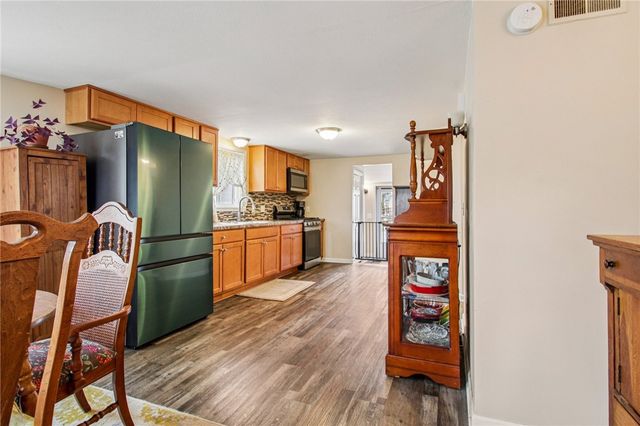 256 Breezeway Drive, Irondequoit, NY 14622