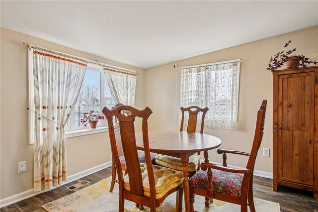 256 Breezeway Drive, Irondequoit, NY 14622