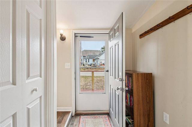 256 Breezeway Drive, Irondequoit, NY 14622