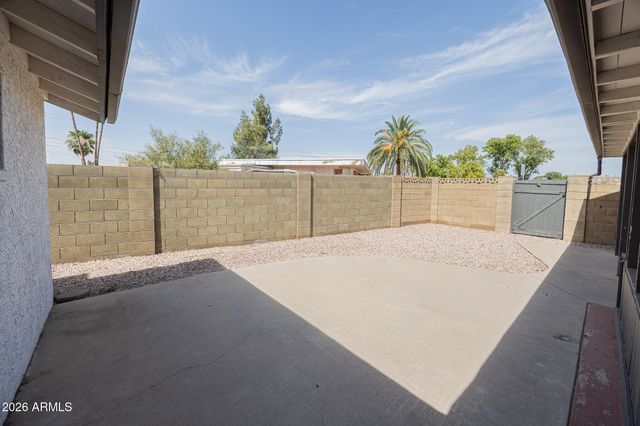 1140 W 7TH Street, Mesa, AZ 85201