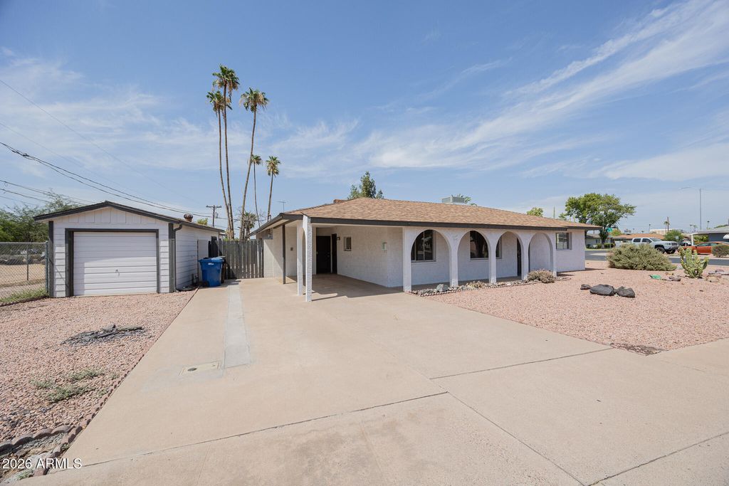 1140 W 7TH Street, Mesa, AZ 85201