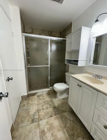 15630 SW 80th St I-201, Miami, FL 33193