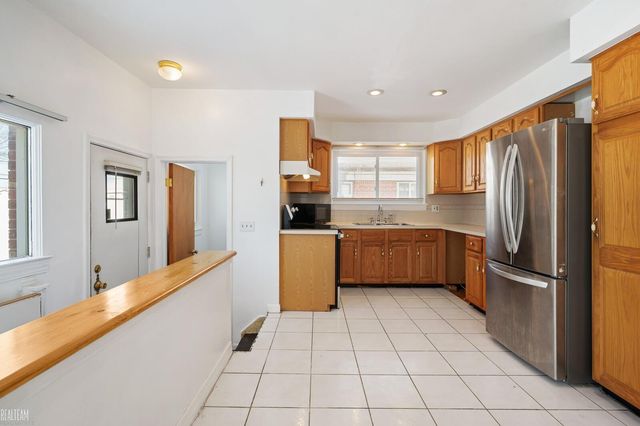 26703 Dover Court, Warren, MI 48089