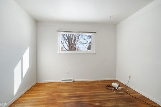 26703 Dover Court, Warren, MI 48089