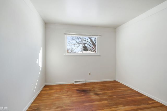 26703 Dover Court, Warren, MI 48089