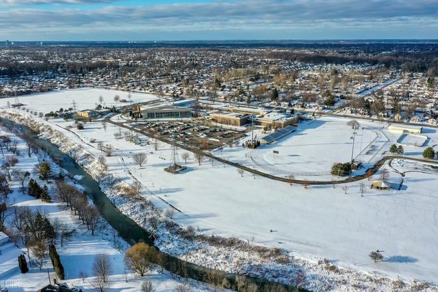 26703 Dover Court, Warren, MI 48089