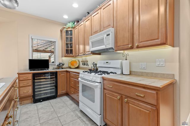 4105 FARVIEW DR, Rapid City, SD 57702