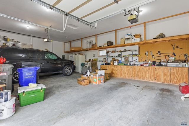 4105 FARVIEW DR, Rapid City, SD 57702