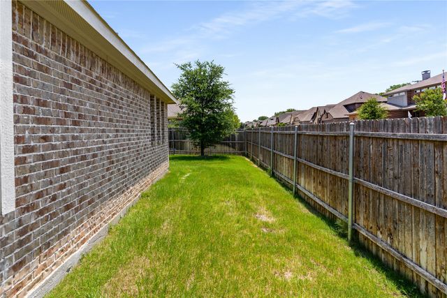 3445 Varsity Drive, Oak Point, TX 75068