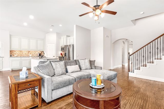 3445 Varsity Drive, Oak Point, TX 75068