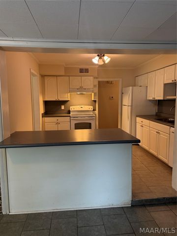 130 E Salem Drive, Montgomery, AL 36109
