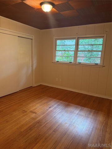 130 E Salem Drive, Montgomery, AL 36109