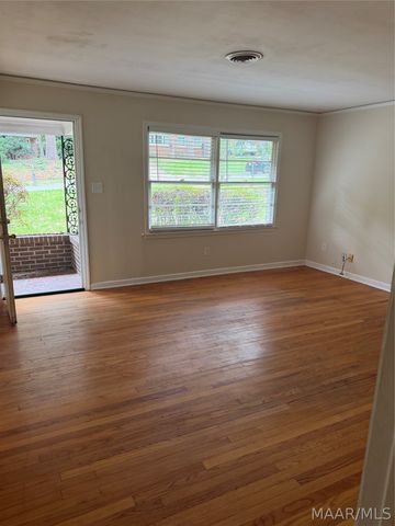 130 E Salem Drive, Montgomery, AL 36109