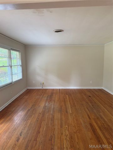 130 E Salem Drive, Montgomery, AL 36109