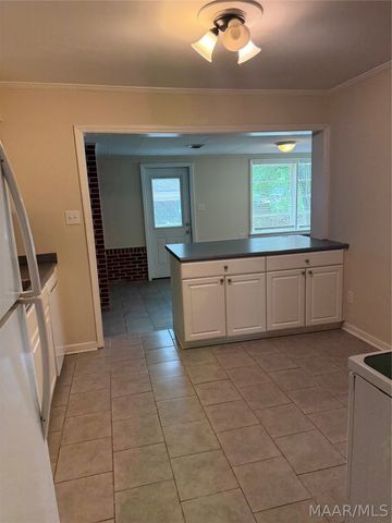 130 E Salem Drive, Montgomery, AL 36109