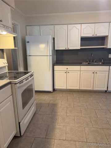 130 E Salem Drive, Montgomery, AL 36109