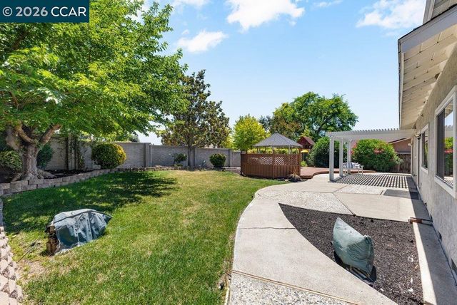 166 Winged Foot Pl, San Ramon, CA 94583