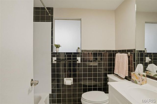 4100 Whippoorwill Drive, St Louis, MO 63123