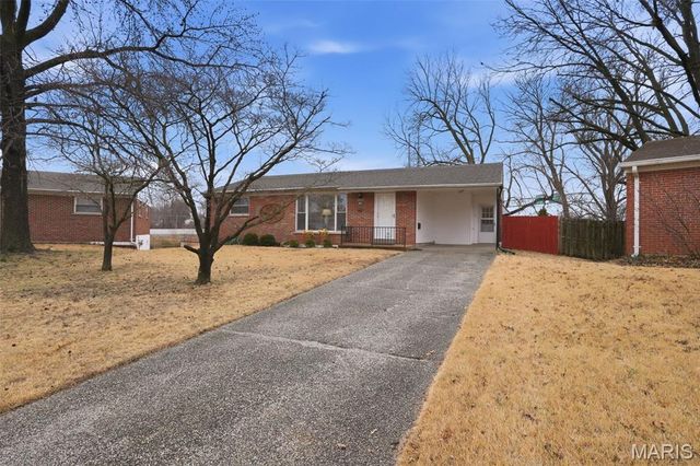 4100 Whippoorwill Drive, St Louis, MO 63123