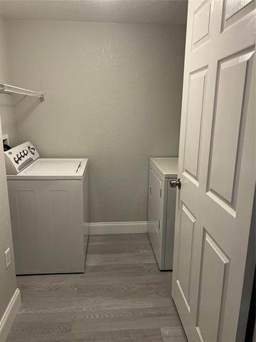 6694 W Sample Road 6694, Coral Springs, FL 33067