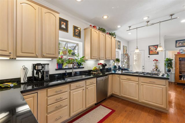 3902 Haven Pines Drive, Kingwood, TX 77345