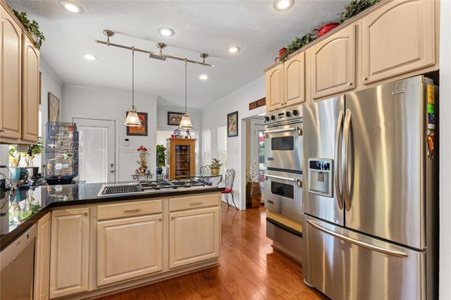 3902 Haven Pines Drive, Kingwood, TX 77345