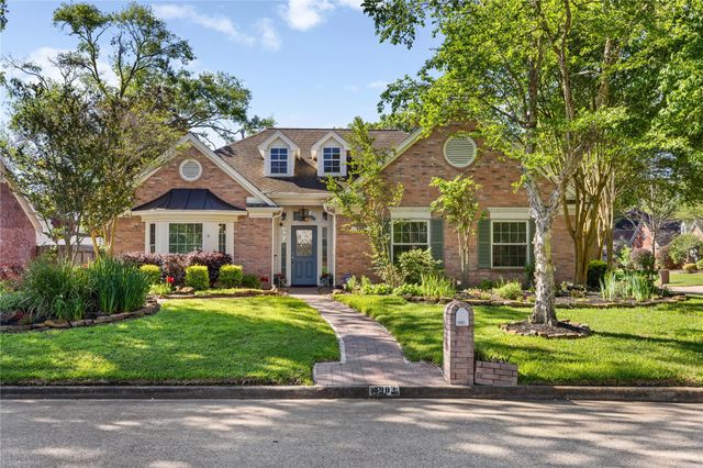 3902 Haven Pines Drive, Kingwood, TX 77345