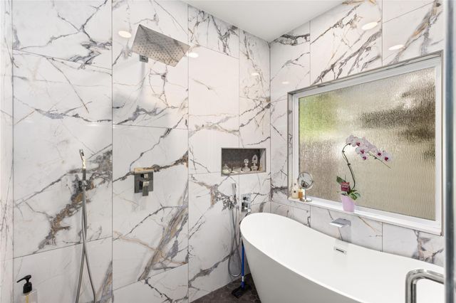 3902 Haven Pines Drive, Kingwood, TX 77345