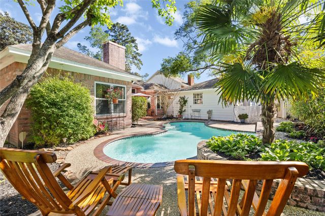 3902 Haven Pines Drive, Kingwood, TX 77345