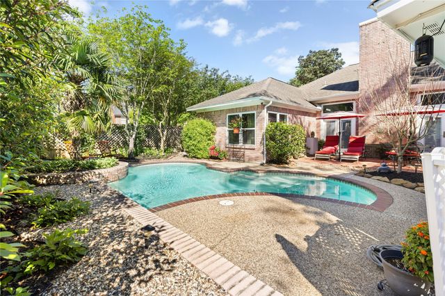 3902 Haven Pines Drive, Kingwood, TX 77345