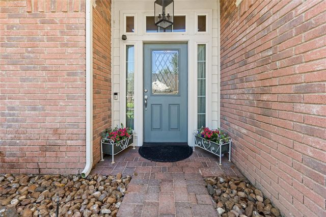 3902 Haven Pines Drive, Kingwood, TX 77345