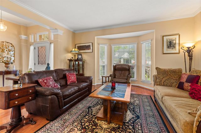 3902 Haven Pines Drive, Kingwood, TX 77345