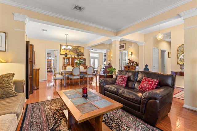 3902 Haven Pines Drive, Kingwood, TX 77345