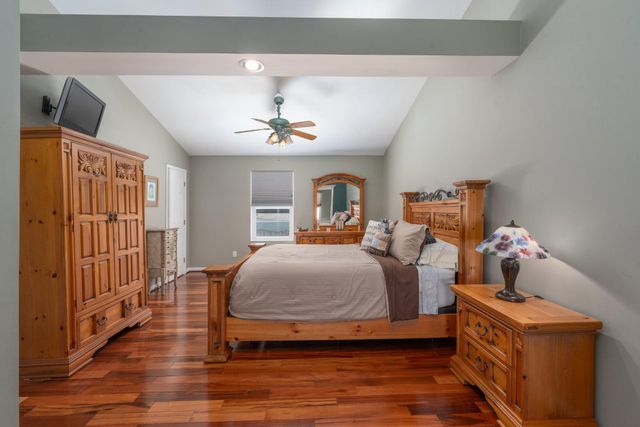 202 ST MARYS RD, Essex, MD 21221