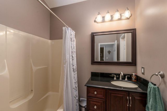 202 ST MARYS RD, Essex, MD 21221