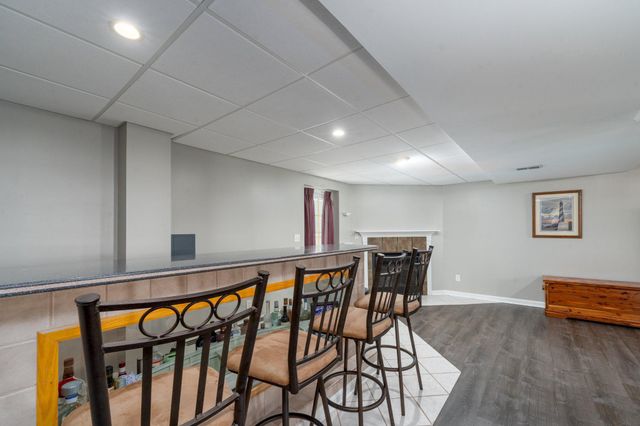 202 ST MARYS RD, Essex, MD 21221
