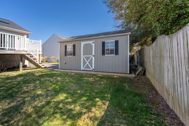 202 ST MARYS RD, Essex, MD 21221