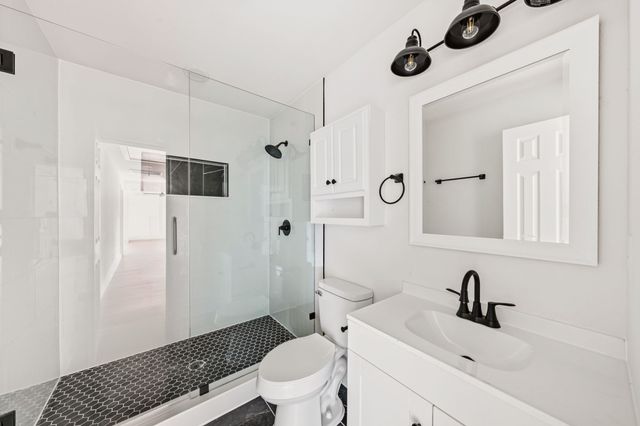 4435 Flo Avenue, Cockrell Hill, TX 75211